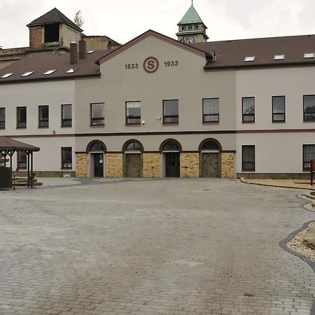 Stary Dwor Acomodação com café da manhã Żywiec Exterior foto