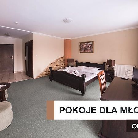 Stary Dwor Acomodação com café da manhã Żywiec Exterior foto